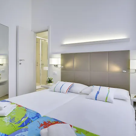 Boutique Joyce 4* Пула