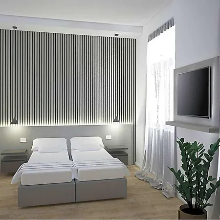 Boutique Joyce 4*