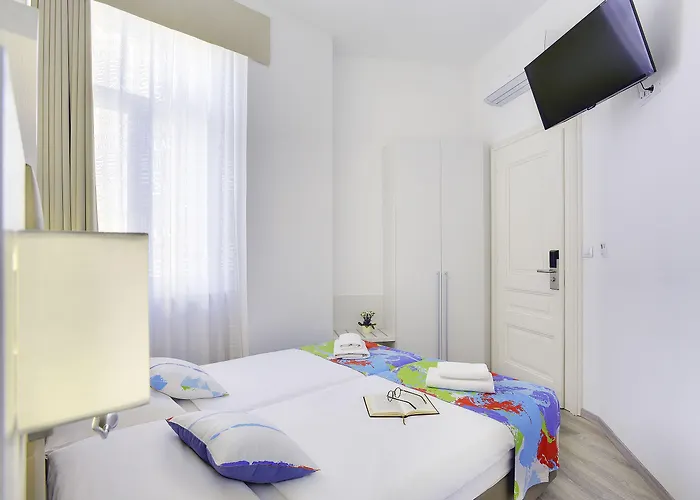 Boutique Joyce 풀라