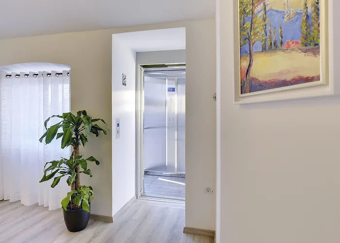 Boutique Joyce 풀라