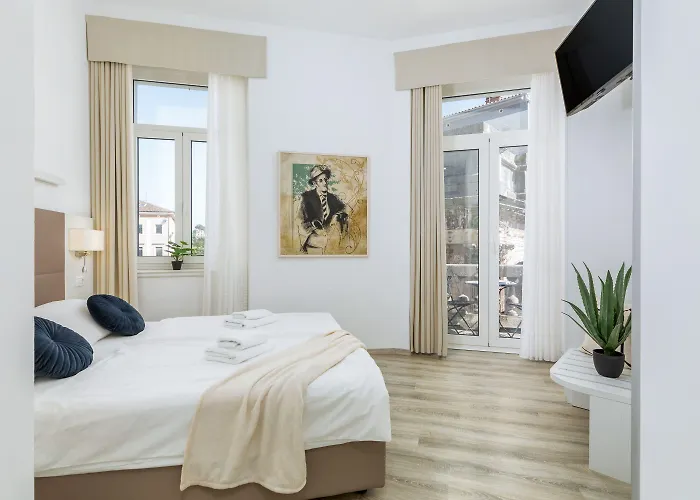 호텔 Boutique Joyce 4*