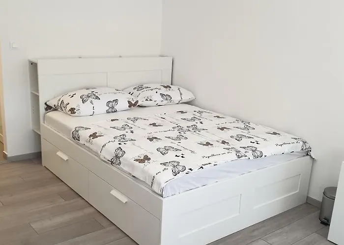 Boutique Joyce 풀라